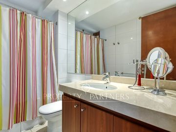 Las Condes, gran y exclusivo departamento.