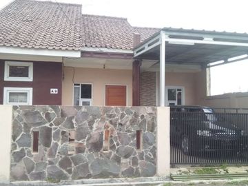 Rumah murah dan luas di daerah strategis , sudah siap huni !