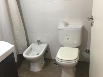 ¡¡¡EXCELENTE 2 AMB AL FTE. BCÓN. COCINA -BAÑO COMPLETO. 4 AÑOS 41M2
