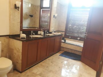 For Rent 6BR Modern Balinese-style House at Cipete