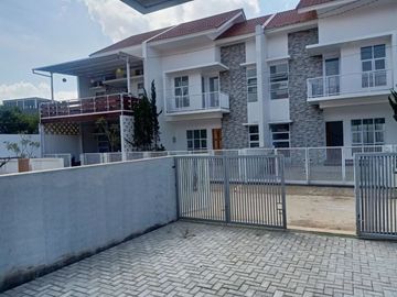 Rumah dijual di Cisaranten Kulon Arcamanik Ready Stock