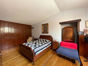 CASA EN VENTA  LOMAS SAN ANGEL INN CON SEGURIDAD