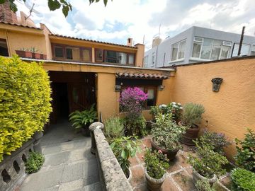 CASA EN VENTA  LOMAS SAN ANGEL INN CON SEGURIDAD