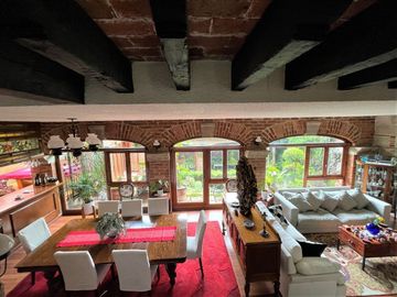 CASA EN VENTA  LOMAS SAN ANGEL INN CON SEGURIDAD