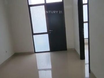 Ruko Savoy JGC Strategis 2 Lantai 3 KT 2 KM Listrik 3500 Watt