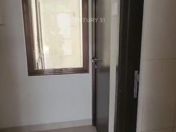 Ruko Savoy JGC Strategis 2 Lantai 3 KT 2 KM Listrik 3500 Watt