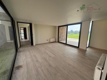 Espectacular casa nueva en condominio 4D/7B en Carampangue
