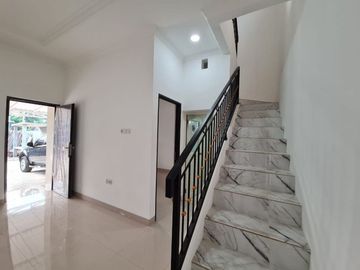 Rumah siap huni di jatiluhur jatiasih 1,7 km ke Superindo Bojong Kulur