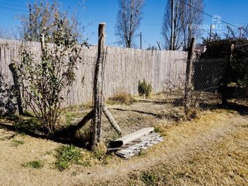 SE VENDE Casa Dos Pisos 3D 3B Complejo Cerrado Chacras de Coria