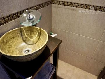 SE VENDE Casa Dos Pisos 3D 3B Complejo Cerrado Chacras de Coria