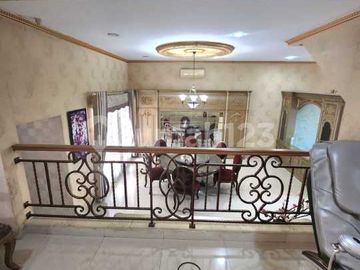 Rumah Modern Classic Pik Siap Huni Full Renov