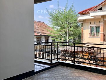Dijua Rumah 2 Lantai - Jati Cempaka - Pondok Gede