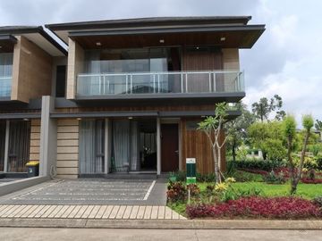 Rumah 2 Lantai Diamond Golden Stone Tangerang