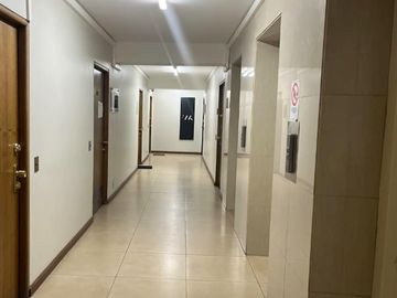 Venta Oficina en calle Sta. Magdalena Providencia
