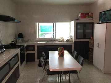 Casa en Fraccionamiento en Burgos Bugambilias, Temixco, Morelos CAEN-339-Fr