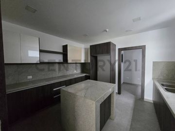 Venta Departamento de Estreno con Vista al Río en Samborondón