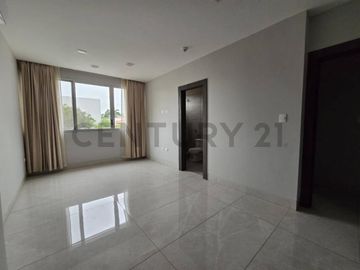 Venta Departamento de Estreno con Vista al Río en Samborondón
