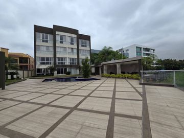 Venta Departamento de Estreno con Vista al Río en Samborondón