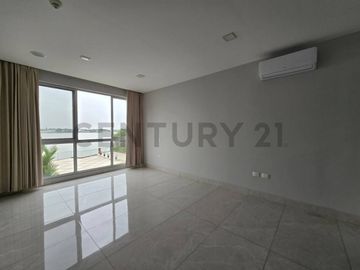 Venta Departamento de Estreno con Vista al Río en Samborondón