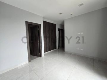 Venta Departamento de Estreno con Vista al Río en Samborondón