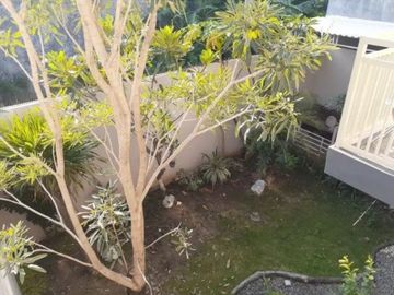 Rumah di Royal Residence Wiyung Furnish Murah Dekat Club House