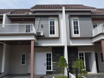 perumahan 2 lantai harga premium kualitas nomor satu