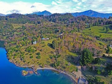 Parcelas con vista y acceso al Lago Ranco