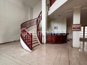 Rumah Lahan Besar 1.062 M² di Limo, Cocok untuk Hunian Keluarga