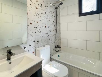 Casa en venta de 3d 3b Piedra Roja, Colina