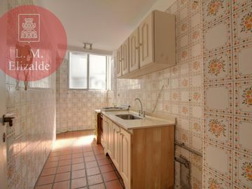 Venta - Arenales y C. Pellegrini - 2 Dor c/dep. - Piso Alto Luminoso