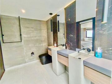 Penthouse para la Venta en El Poblado San Lucas