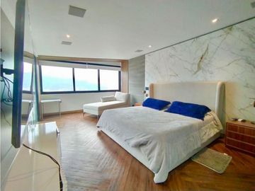 Penthouse para la Venta en El Poblado San Lucas