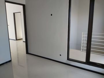Rumah Palm Oasis Residence Sememi Selatan Benowo Surabaya