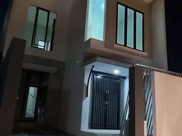 Rumah Palm Oasis Residence Sememi Selatan Benowo Surabaya