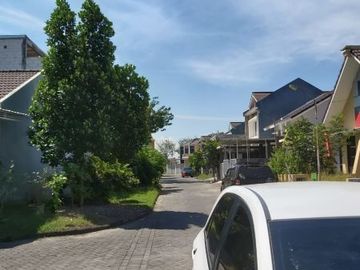Rumah Palm Oasis Residence Sememi Selatan Benowo Surabaya