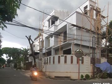 Dijual Rumah Baru Lokasi Strategis Di Cipete Jakarta Selatan