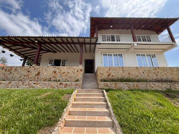finca en venta en el carmen. Cod V16109