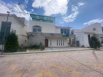CASA EN VENTA EN GRAN QUINTA LUXURY METEPEC