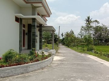 Rumah Baru Minimalis tipe 36/121 di Prambanan:Bisa Cicil Tanpa Bunga