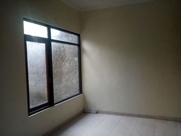 Rumah Luas 80 m2 Hanya 400 Jutaan di Godean, Ada Carport