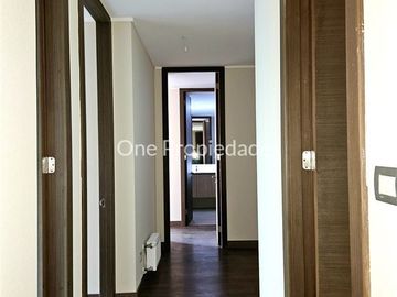 Departamento en Venta en Robles Depto en venta seminuevo precio oportunidad 3D3B Lo Barnechea One Propiedades