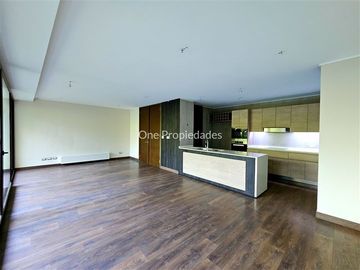 Departamento en Venta en Robles Depto en venta seminuevo precio oportunidad 3D3B Lo Barnechea One Propiedades