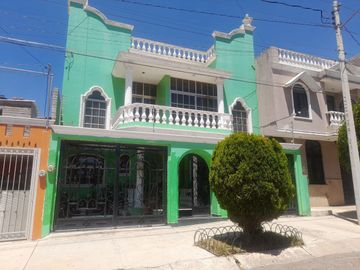 HERMOSA Y CÓMODA CASA EN  VENTA EN TEPATITLÁN JALISCO