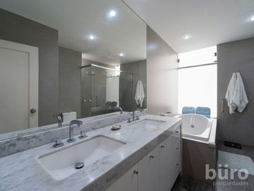 HERMOSO DUPLEX EN  VENTA CHACARILLA