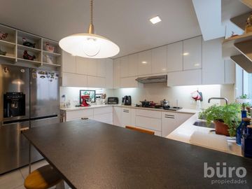 HERMOSO DUPLEX EN  VENTA CHACARILLA