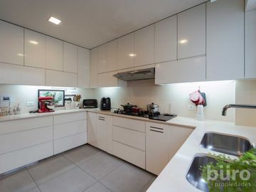 HERMOSO DUPLEX EN  VENTA CHACARILLA