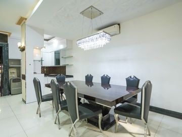 Rumah Luas 6 Kamar Tidur 10 Mnt ke Green Sedayu Mall Siap KPR J-51104