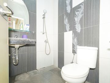 Rumah Luas 6 Kamar Tidur 10 Mnt ke Green Sedayu Mall Siap KPR J-51104