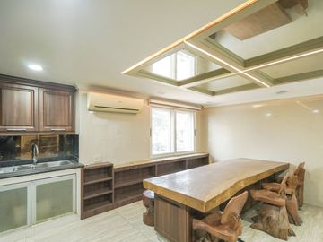 Rumah Luas 6 Kamar Tidur 10 Mnt ke Green Sedayu Mall Siap KPR J-51104