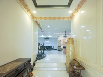 Rumah Luas 6 Kamar Tidur 10 Mnt ke Green Sedayu Mall Siap KPR J-51104